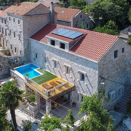 Holiday Villa Podobuce Villa *