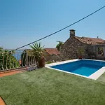 Holiday Villa Podobuce