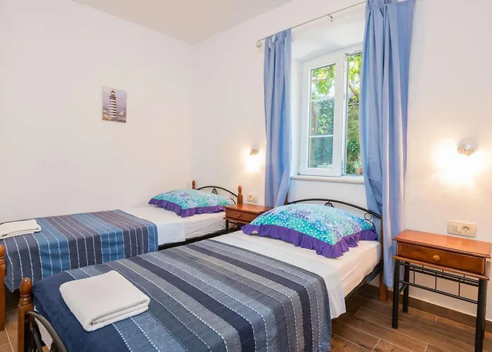 Podobuće * Podobuče